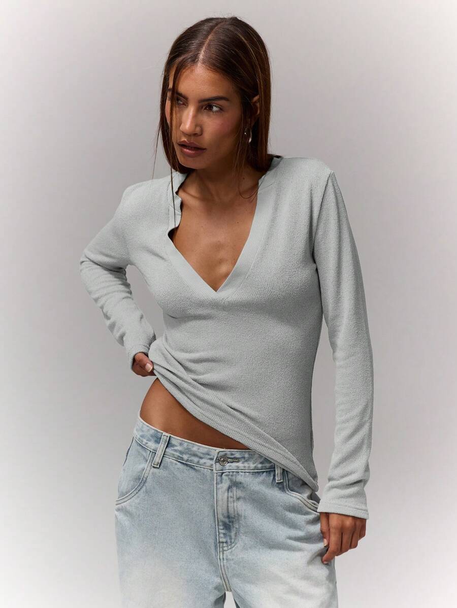 MUSERA Áo dài tay cổ chữ V ôm sát, thích hợp cho kỳ nghỉ xuân hè. - Màu Xám nhạt - Xem 1