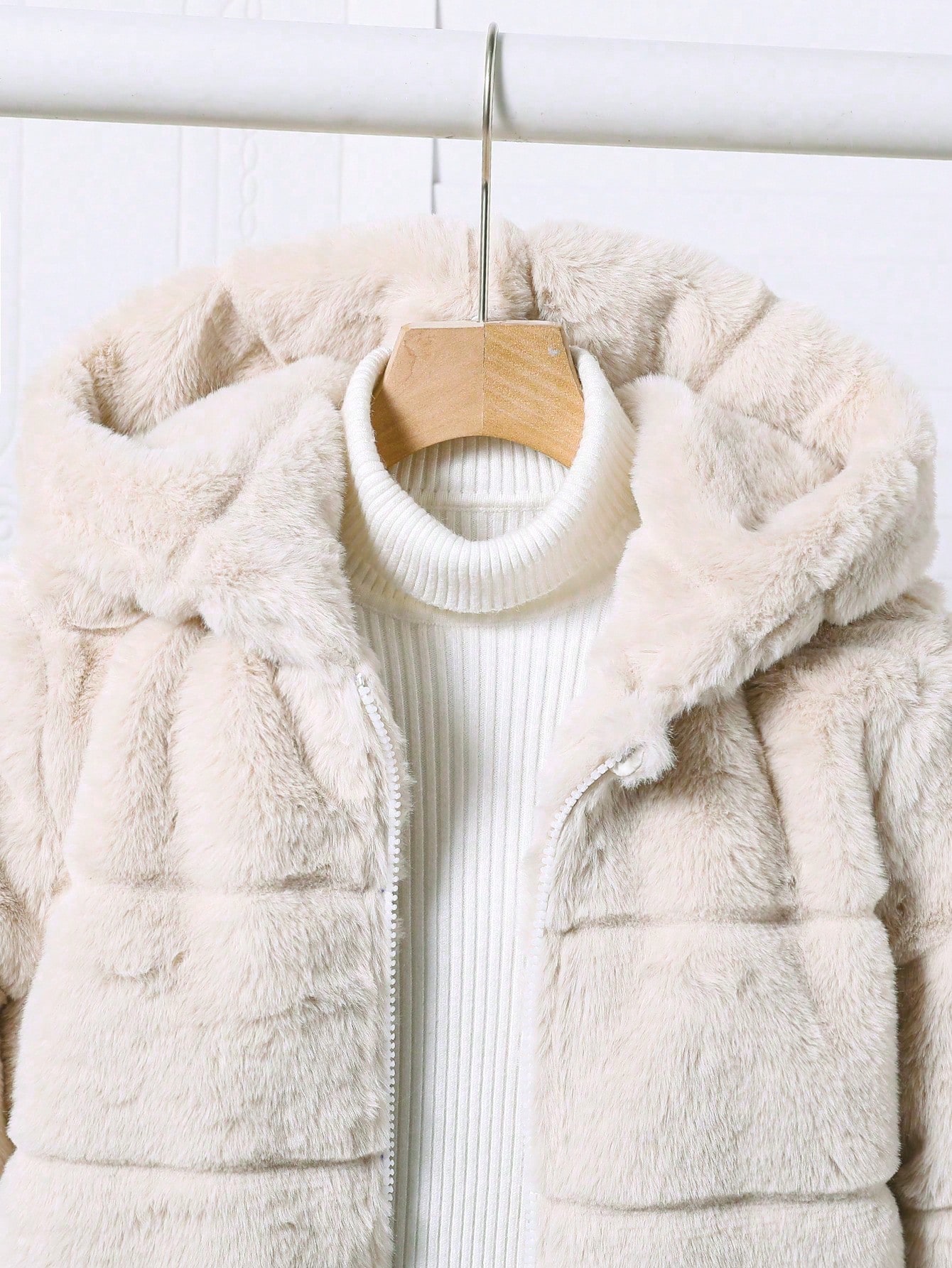 SHEIN جاكيت كاجوال عاملية مميزة متناسقة بقلنسوة لل...