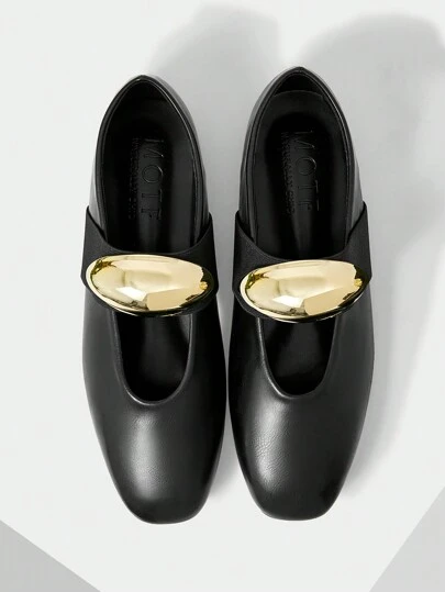 MOTF PREMIUM 女士时尚优雅复古金属装饰平底鞋，适合新年假期，春季鞋