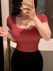 DAZY Blusa sencilla de mujer con parches de encaje y decoración de lazo en unicolor - Rojo - Ver 6