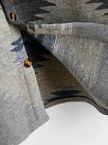 Manfinity Homme 加大码男士几何图案翻领纽扣长袖衬衫式外套，秋季款