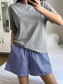 DAZY Simple Striped T-Shirt And Shorts Homewear Set Pajama - Grey - View 1
