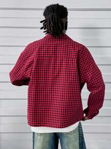 Manfinity VCAY Herren kariertes, locker geschnittenes, einfach geschlitztes, lässiges Langarmhemd