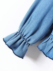 年轻女孩立领荷叶边花朵装饰长袖宫廷风褶边袖口休闲宽松牛仔衬衫 - 深色水洗藍 - 查看 4