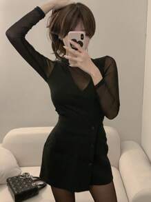 DAZY Camiseta ajustada de manga larga con cuello en V y splicing de malla para mujer