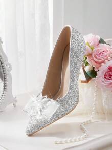 CUCCOO HITCHD 女士时尚优雅银色闪光蝴蝶结尖头细高跟鞋，适合婚礼、伴娘、派对、宴会、约会、节日、圣诞节、新年、情人节 - 銀色 - 查看 6