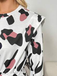 SHEIN Clasi Sweat-shirt-shirt décontracté polyvalent pour femmes avec fente à l'ourlet imprimé léopard et taille resserrée, manches longues, automne - Blanc - Voir 3