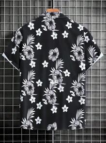 Manfinity RSRT Men's Floral Print Pattern Front ButtonDdown Lapel Short Sleeve Casual Shirt (Sold Asymmetrically) For Vacation, Holidays - Black and White - View 2