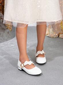 1 双百搭漆面玛丽珍高跟公主鞋，适合所有季节