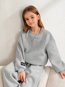 SHEIN Leap Crew 少女宽松休闲字母压纹拼接细节字母图案圆领套头卫衣和运动裤两件套 - 淺灰色 - 查看 10