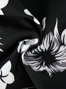 Manfinity RSRT Men's Floral Print Pattern Front ButtonDdown Lapel Short Sleeve Casual Shirt (Sold Asymmetrically) For Vacation, Holidays - Black and White - View 7