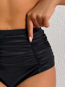 Bottom de bikini modesta y elegante con pliegues de unicolor y talle alto para uso casual en verano - Negro - Ver 6