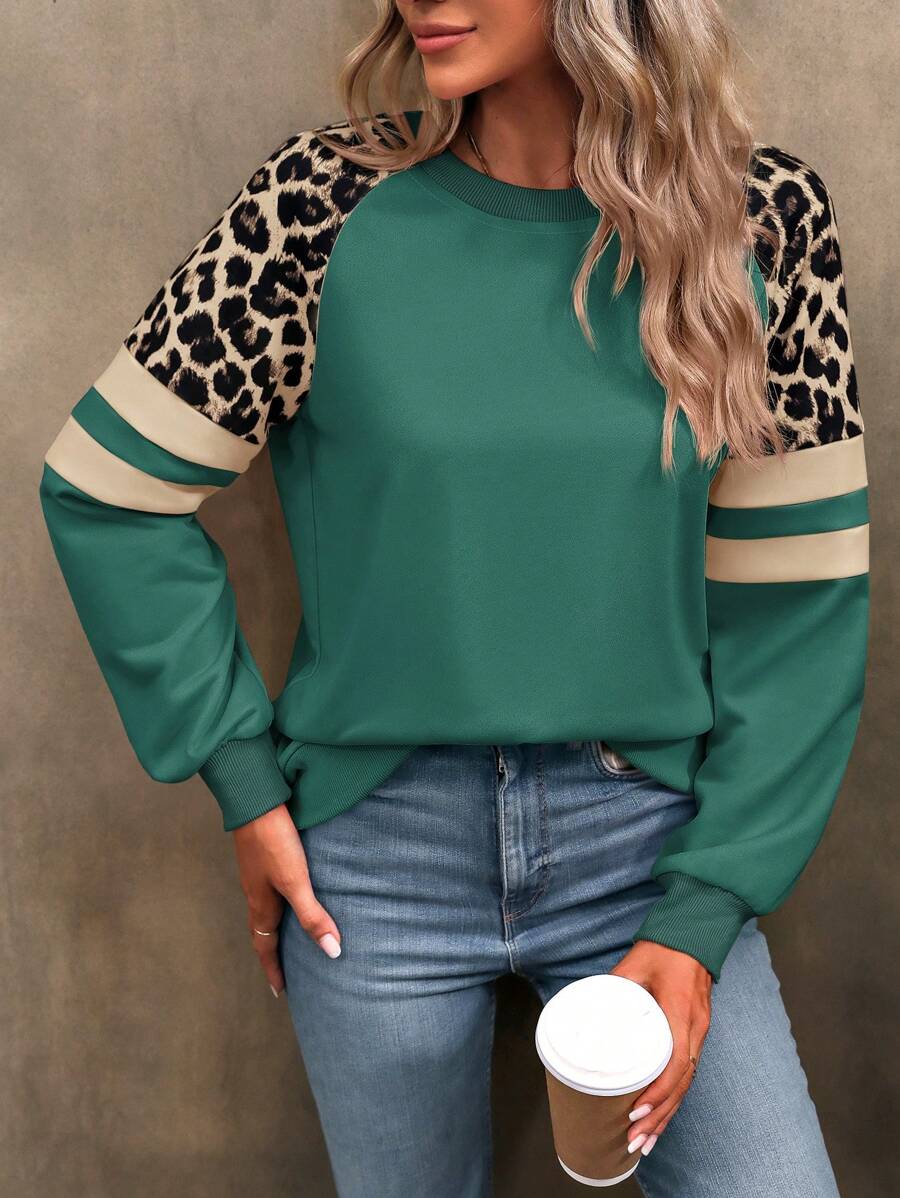 EMERY ROSE 女士撞色豹纹圆领长袖休闲基础款卫衣，长袖上衣，毕业季、教师节、返校季套头衫 - 水鴨藍 - 查看 1