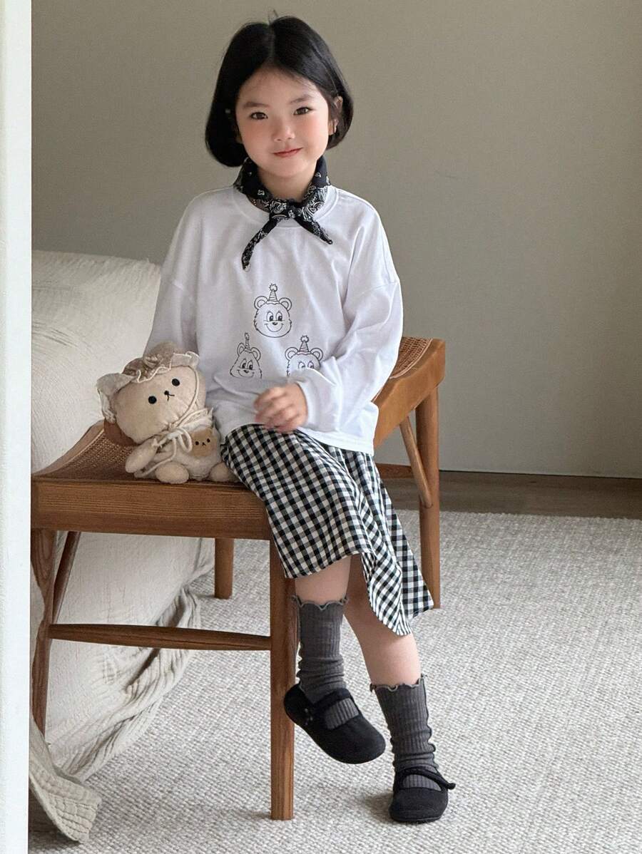 DAZY 2 件装年轻女孩卡通印花圆领长袖 T 恤和格子迷你裙休闲套装秋季 - 白色 - 查看 1