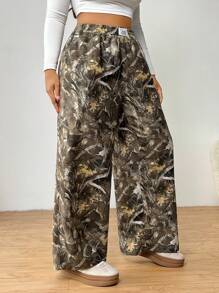 SHEIN EZwear Damen Große Größen Camo Hosen, Kordhosen, Winterbekleidung für Frauen, mit Taschen, lässige Gerade Bein Hosen mit Tarnmuster-Muster