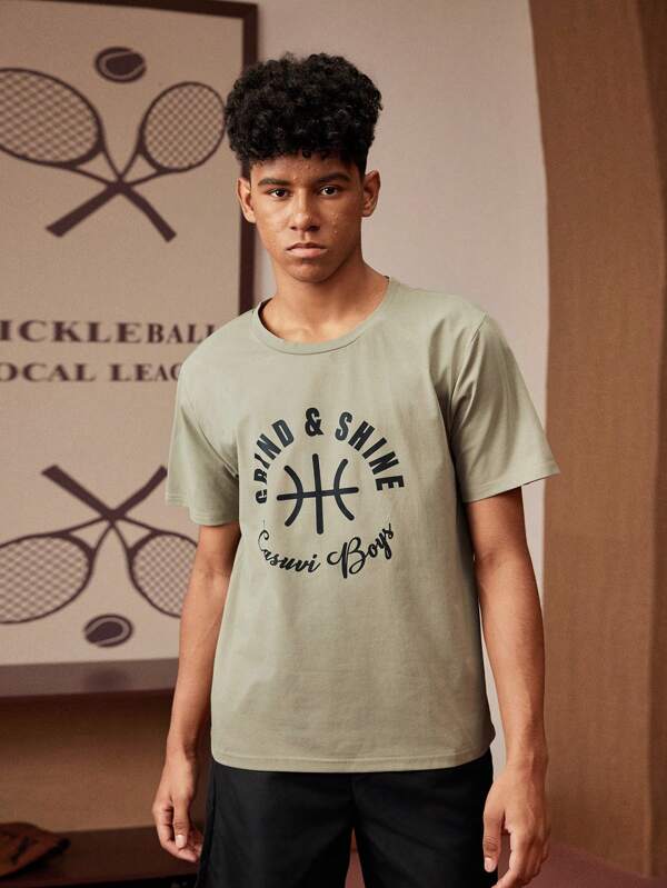 SHEIN Explorewe Camiseta de manga corta holgada con gráfico de baloncesto vintage americano para adolescentes varones, adecuada para primavera/verano