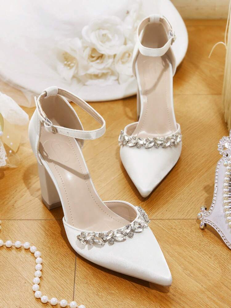 CUCCOO HITCHD Women's Summer/Summer New V-Cut White Low Vamp Crossed Tie Elegant Pointed Toe Ankle Strap Buckle Metal Decoration PU Leather Glossy Soft And Comfortable Casual Shoes Prom Heels For Christmas Valentine's Day Elegant Shoes Wedding Shoes Summer Shoes Bride Shoes