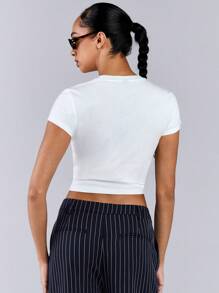 Athîral 女士圆领短袖字母印花休闲修身 T 恤