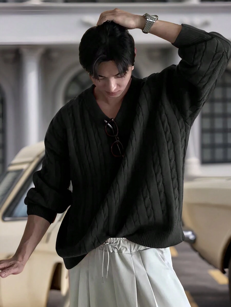 Claim Dot Men Solid Color Casual Long Sleeve Sweater, Simple Design For Everyday Wear, Christmas - Black - View 1