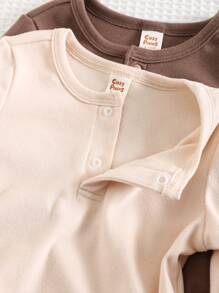 Cozy Pixies 2 件套婴儿纯色针织柔软圆领长袖半开襟连体衣 - 男女通用婴儿服装