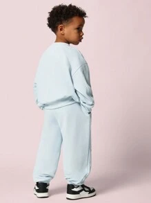 SUMWON 男童舒适圆领卫衣和运动裤两件套，触感柔软，印花图案，度假必备 - 淺藍色 - 查看 2