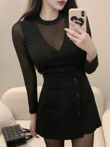 DAZY Camiseta ajustada de manga larga con cuello en V y splicing de malla para mujer