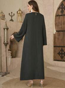 Al Najma Losse Maxi Arabische Stijl Jurk Met Ronde Halslijn En Delicaat Geborduurd Ontwerp, Elegant
