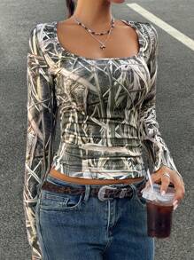 Chiquease 美国休闲街头风格草编图案方领收腰 T 恤女式图案 T 恤女式上衣 - 軍綠色 - 查看 1