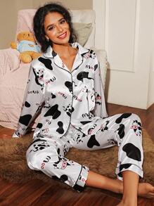 SweetSlumber Conjunto de pijama de satén con estampado de vaca y ribete de contraste
