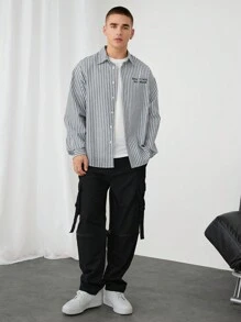 Manfinity VCAY 男女通用宽松字母图案印花长袖休闲编织条纹衬衫 - 彩色 - 查看 6