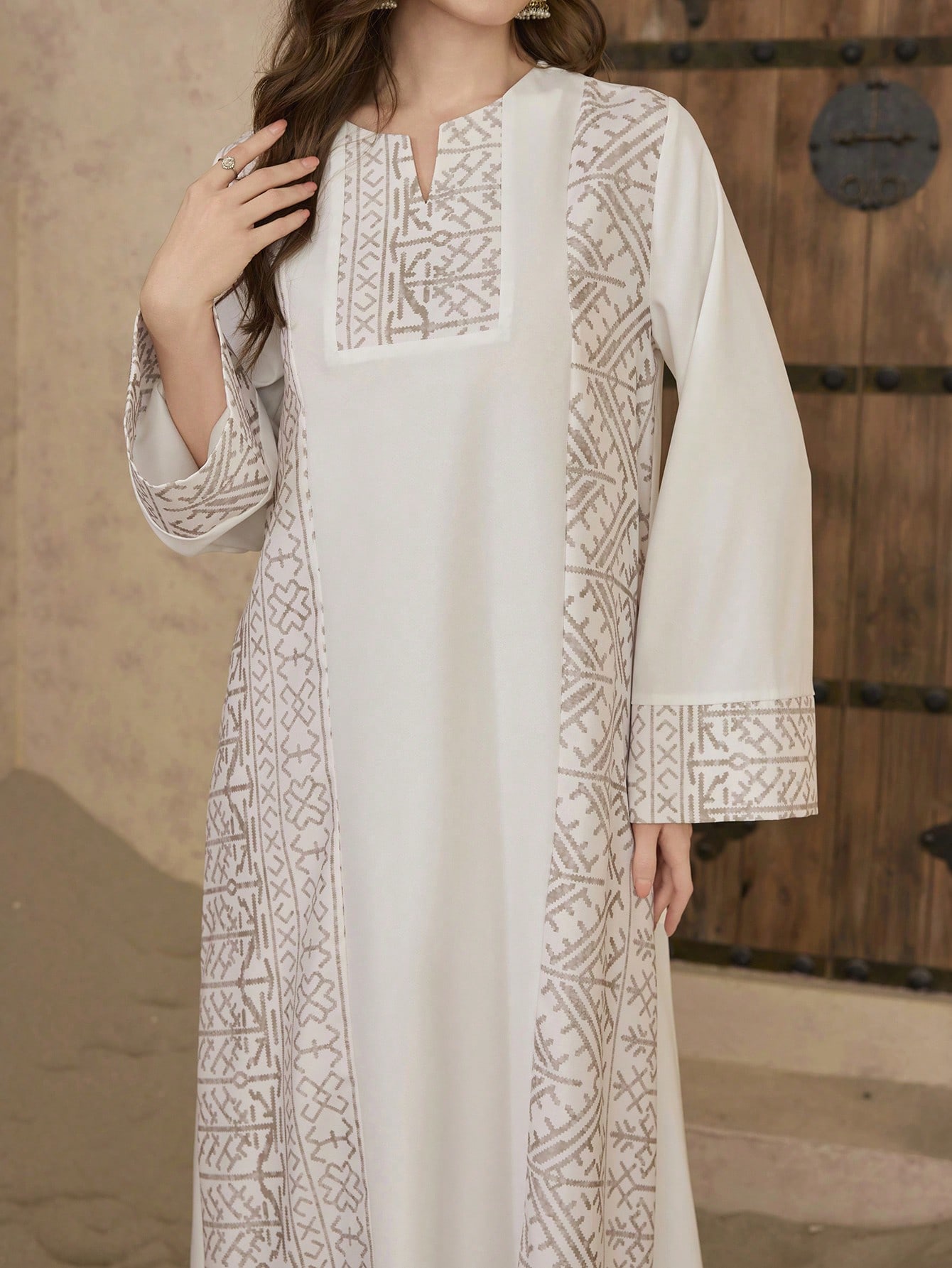 Al Najma رمضان عباءة طويلة بطباعة أنيقة دبي بألوان...