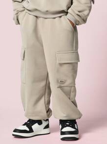 SUMWON 男童舒适圆领卫衣，袖口带实用口袋，搭配工装裤两件套，度假必备 - 卡其色 - 查看 4