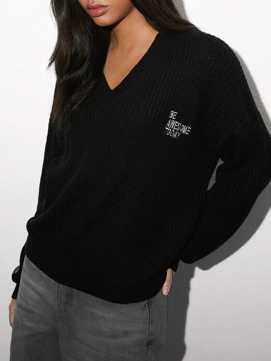 SHEIN Unity 1 件女士休闲百搭简约字母刺绣 V 领宽松长袖毛衣,秋冬 - 黑色 - 查看 1