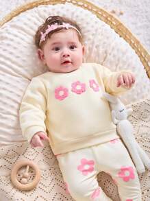 SHEIN Newborn Baby Girls Winter Knitted Floral Embroidered Long Sleeve Sweatshirt & Floral Knitted Pants Set, Suitable For Outings And Casual Wear - Apricot - View 7