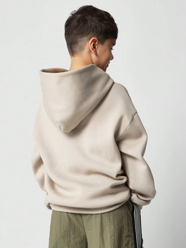 Everyday Essential Streetwear Athletic Fashion Hoodie Perfect For Layering