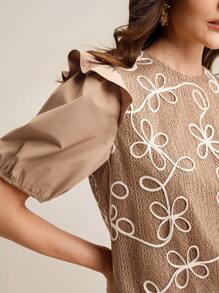 Anewsta 优雅法式泡泡袖衬衫、蕾丝和刺绣拼布衬衫，适合春夏季约会之夜