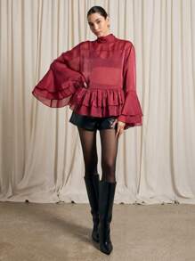 AiiRZ 波西米亚风透明荷叶边衬衫，配领带和喇叭形长袖 - 紅色 - 查看 6
