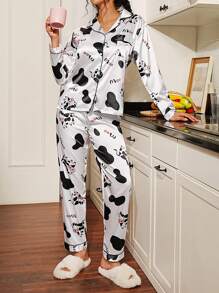 SweetSlumber Conjunto de pijama de satén con estampado de vaca y ribete de contraste