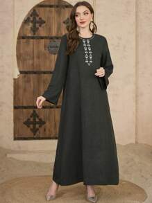 Al Najma Losse Maxi Arabische Stijl Jurk Met Ronde Halslijn En Delicaat Geborduurd Ontwerp, Elegant