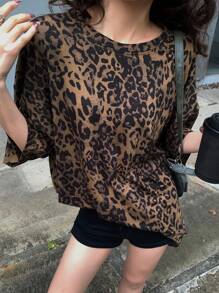 DAZY Damen lässiges überschnittenes T-Shirt mit Leoparden-Muster, weit geschnitten Y2K Oversized T-Shirt - Braun - Übersicht 4