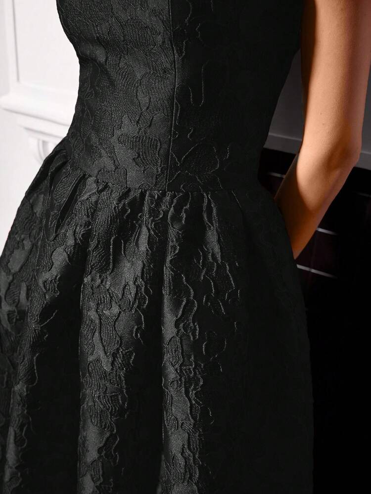 JACQUARD GATHERED TUBE DRESS