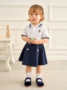 SHEIN Set de 2 piezas Conjunto casual de verano para niña con blusa de cuello polo con botones y mangas con volantes, y falda plisada - Azul y blanco - Ver 4