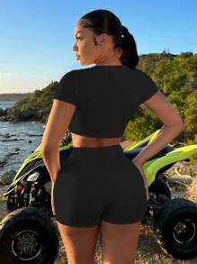 SHEIN SXY 高腰V腰拼接纯色性感短裤，夏季