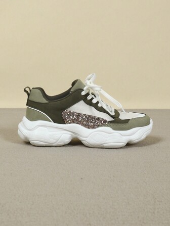 Vate 女式 Grete 拼布时尚休闲厚底运动鞋 女式运动鞋