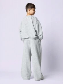 SUMWON Tween Boys Comfy Regular Fit Double Layer Sweatshirt And Straight Fit Sweatpants 2 Piece Set