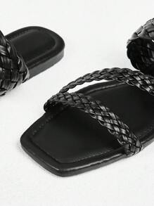 Styleloop Women's Solid Color Fashion Woven Flat Sandals, Round Toe Versatile Casual Sandals, Lightweight Plus Size Comfortable Non-Slip Breathable Summer Sandals - Black - View 4