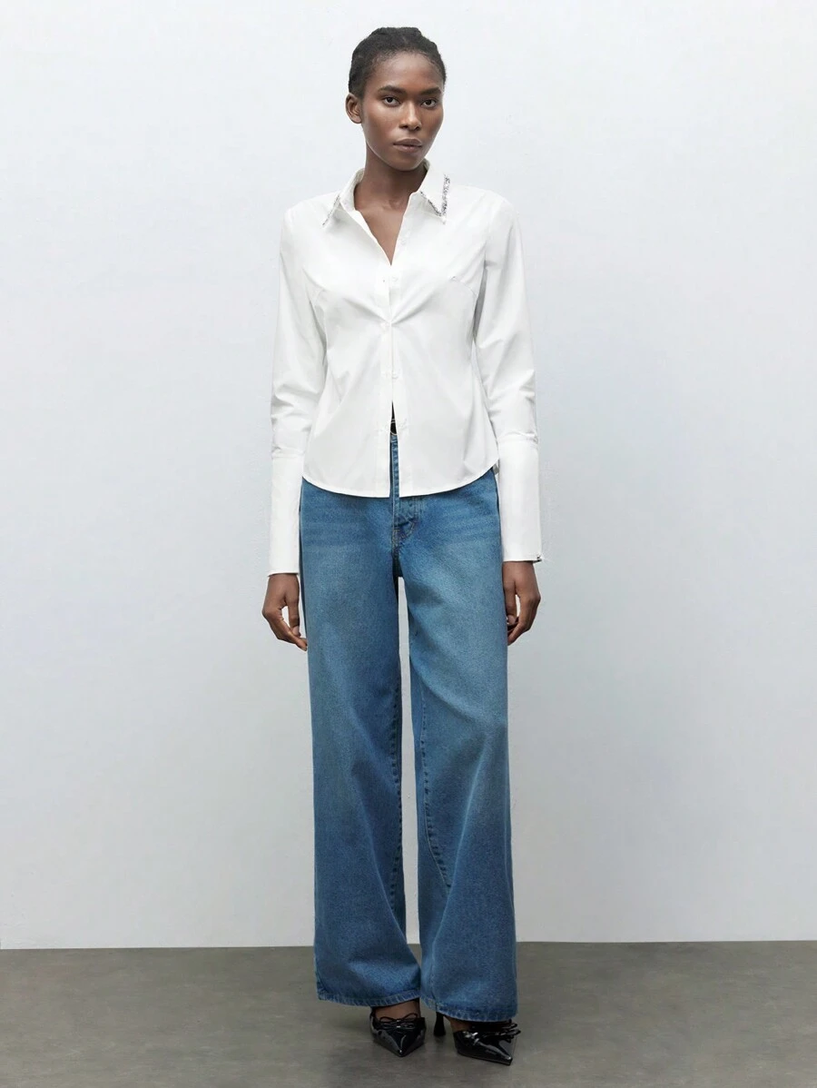 Maija 冬季新款白色腰部收紧水钻装饰优雅都市喇叭袖口和领口开袖衬衫，休闲复古别致通勤适合外出、节日、仪式、圣诞派对情人节 - 白色 - 查看 1