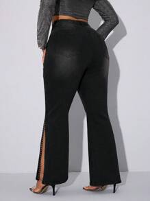 SHEIN Essnce 大码女式口袋破洞喇叭休闲百搭牛仔裤 - 黑色 - 查看 2