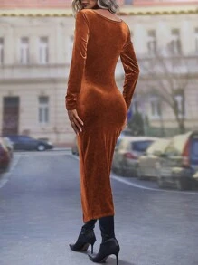 SHEIN Clasi Robe fourreau plissée élégante de couleur unie avec fente pour l'automne