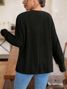 SHEIN LUNE Plus Size Casual Solid Color Lace Trim Batwing Sleeve T-Shirt For Autumn - Black - View 2